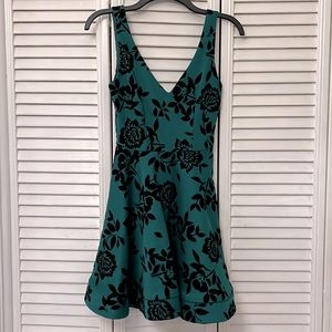 Never worn, emerald green winter semi formal